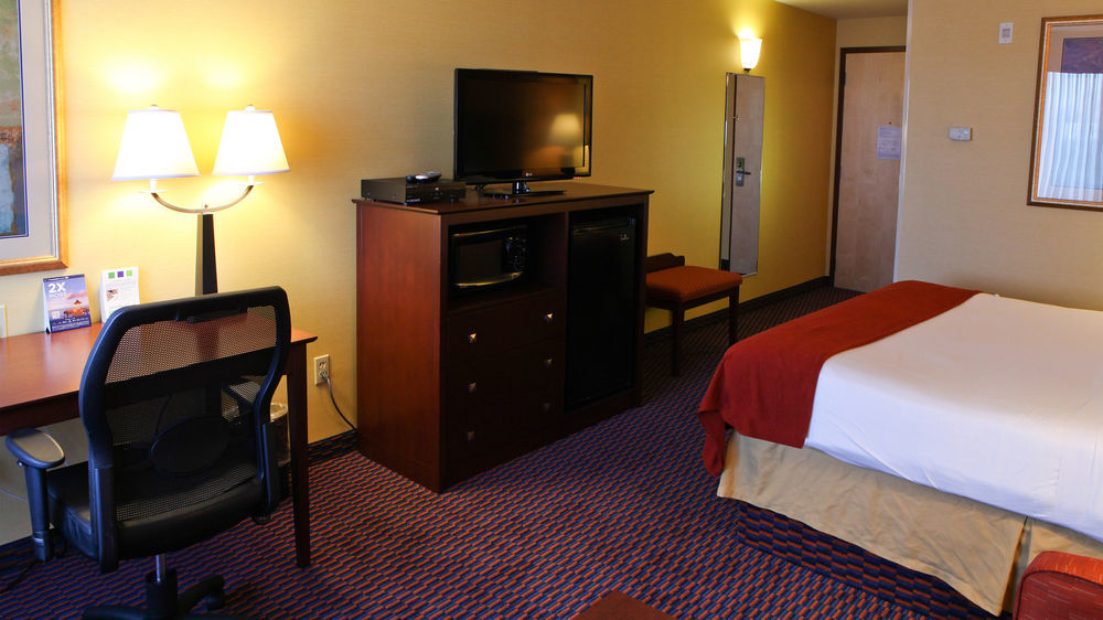 Holiday Inn Express Hotel & Suites Richland Exteriör bild